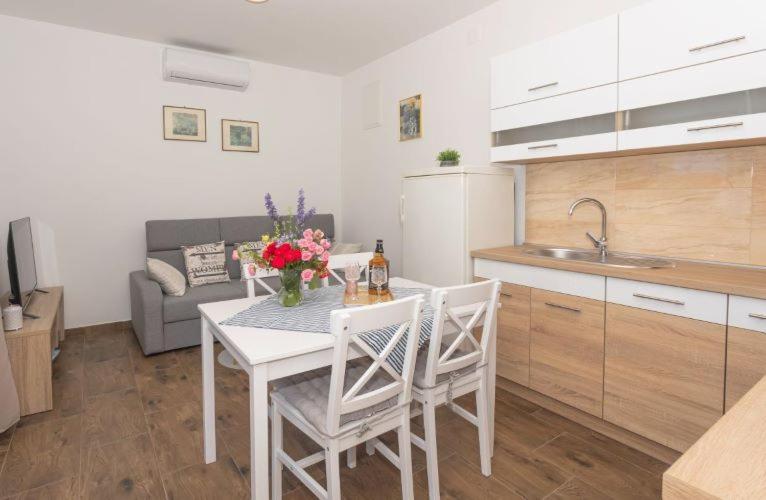 Apartament Mara Szybenik Zewnętrze zdjęcie